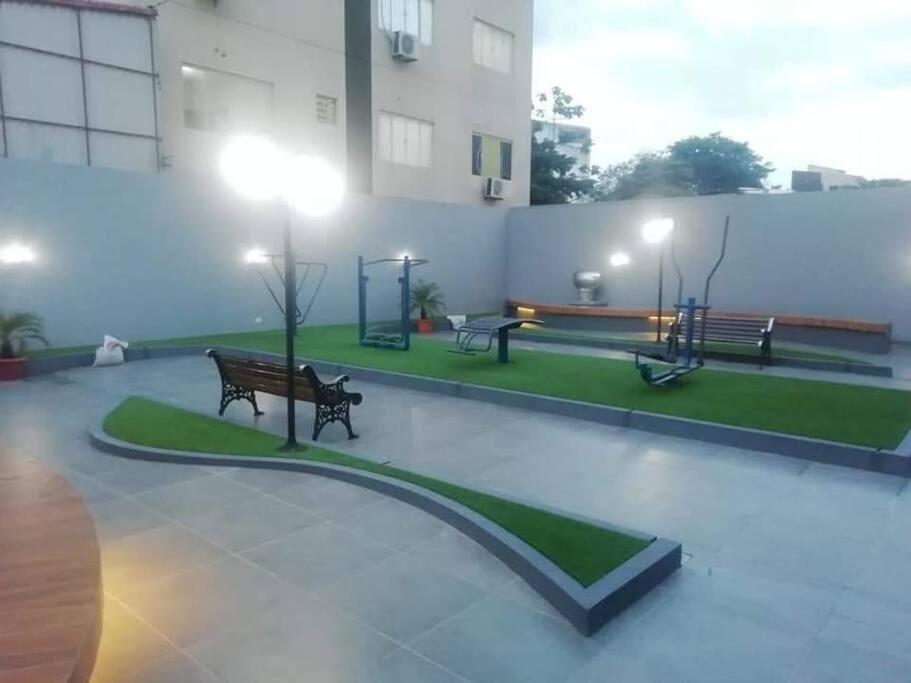 Departamentoo Nuevo Amoblado Cerca A Uagrm, Con Excelente Vista Apartment Santa Cruz de La Sierra Bagian luar foto
