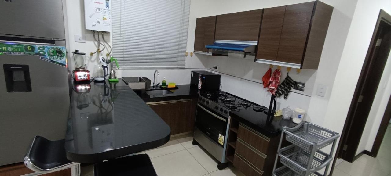 Departamentoo Nuevo Amoblado Cerca A Uagrm, Con Excelente Vista Apartment Santa Cruz de La Sierra Bagian luar foto