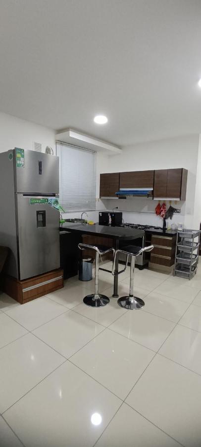 Departamentoo Nuevo Amoblado Cerca A Uagrm, Con Excelente Vista Apartment Santa Cruz de La Sierra Bagian luar foto