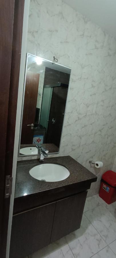Departamentoo Nuevo Amoblado Cerca A Uagrm, Con Excelente Vista Apartment Santa Cruz de La Sierra Bagian luar foto